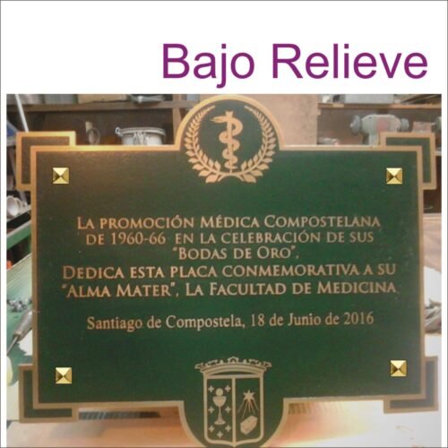 Las placas de latón en bajo relieve son una forma de arte que ha perdurado a lo largo de los años